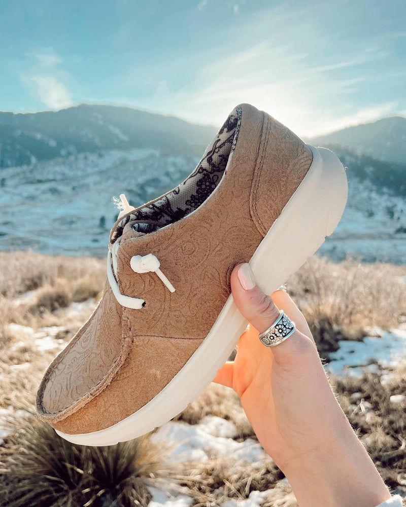 Ariat Tooled Hilo (size 9)