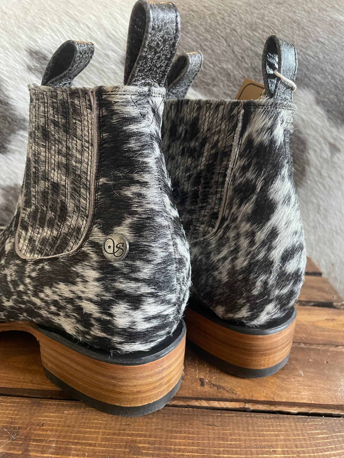 White ankle sales boots size 7